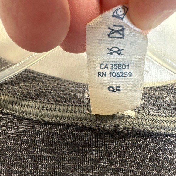 Lululemon XL Gray Men's Metal Vent Tech Athletic Workout T Shirt - Picture 6 of 11